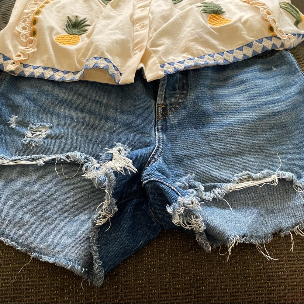 Levi's shorts